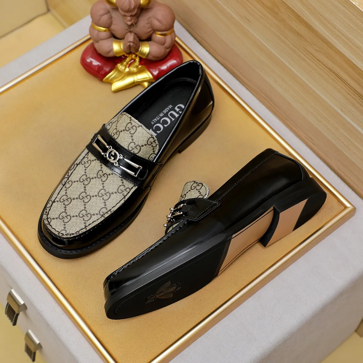Men's men's shoes💰460💰💰Gucci official website men's business formal leather shoes updated💥Hong Kong counters synchronize new styles💥completely one-to-one replica shipment👍zero gap in counter quality 0⃣️made of imported cowhide on the outside+water-dyed🐂leather lining, color optional! Matching code 38-45